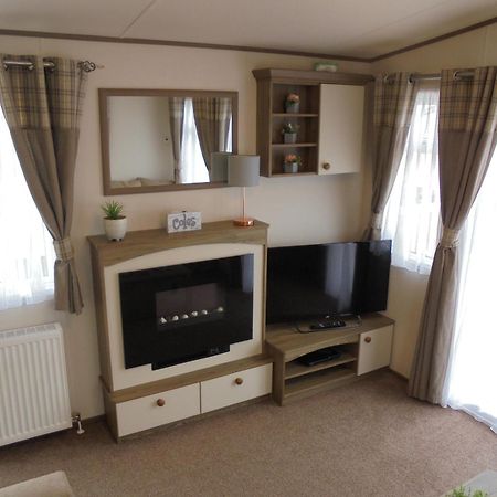 The Grange Ingoldmells: Elan 6 Berth, Central Heated, Wrap Around Decking Buitenkant foto